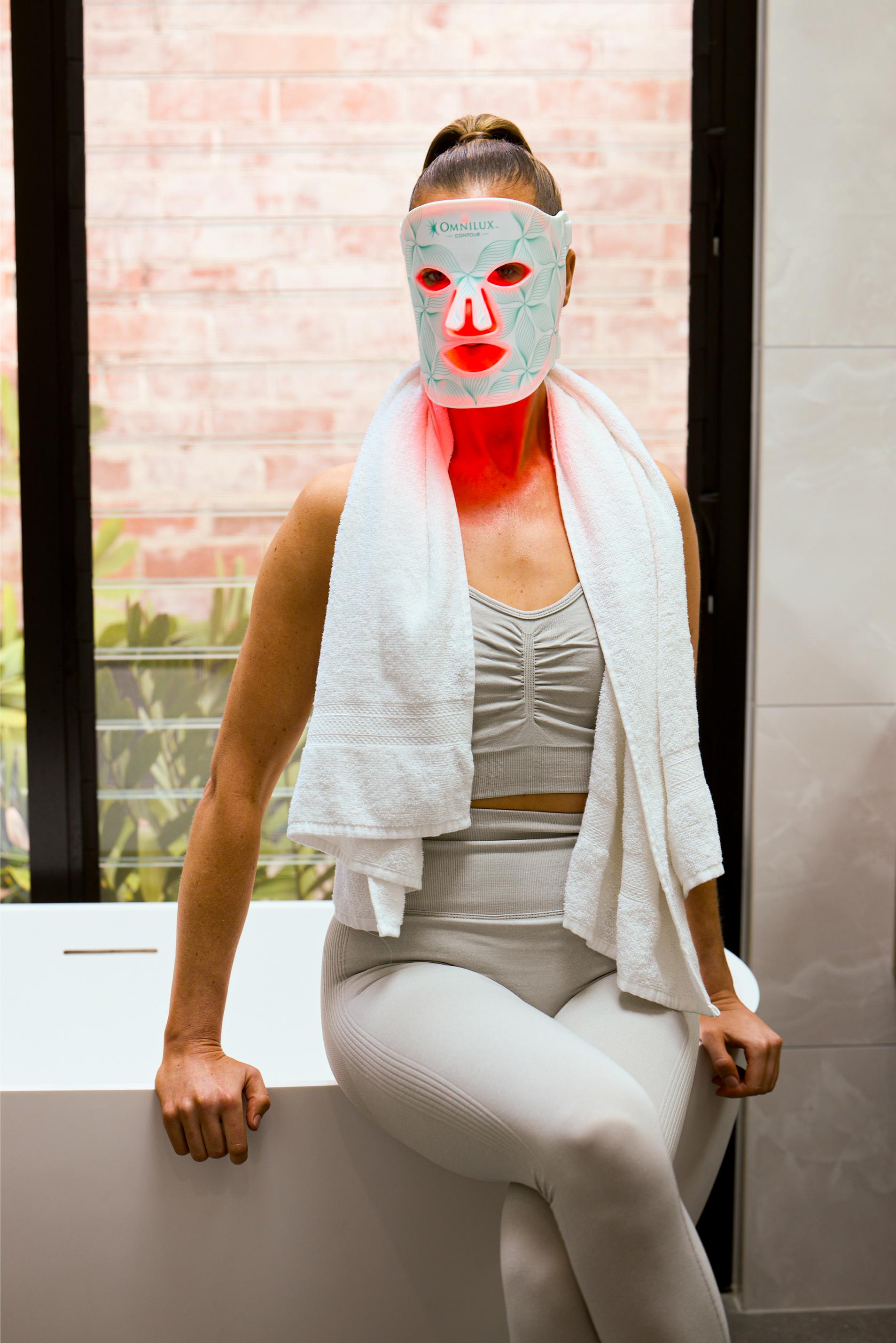 Omnilux Contour Face