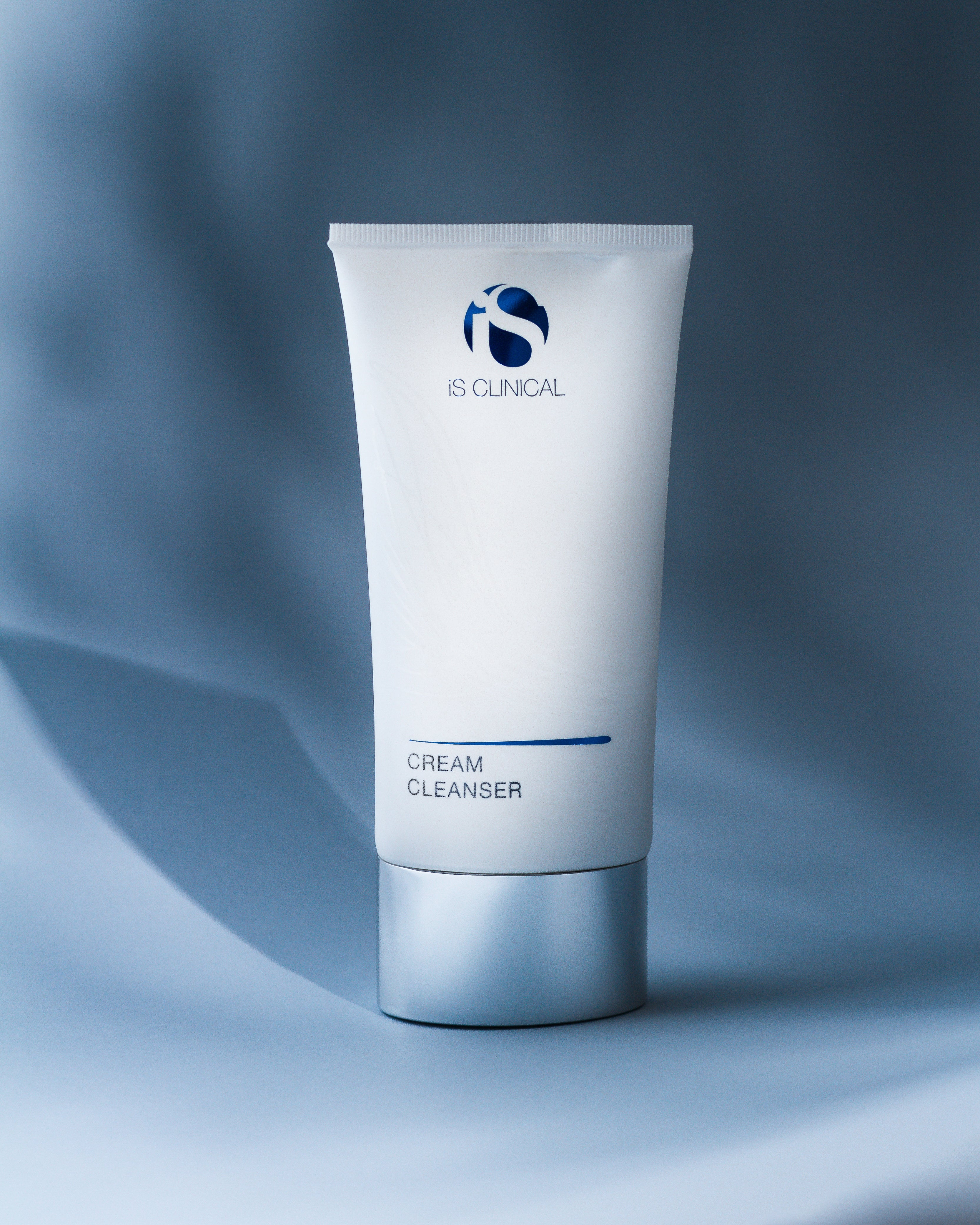 iS Clinical Cream Cleanser (oz 4)